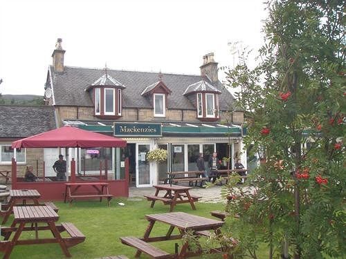 Mackenzies Highland Inn Aviemore Eksteriør billede