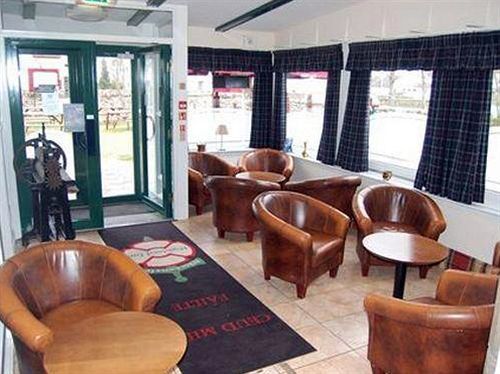 Mackenzies Highland Inn Aviemore Eksteriør billede